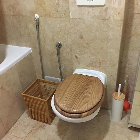 Suites Elysees Montaigne Апартаменты Париж
