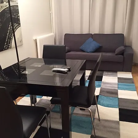 Апартаменты Suites Elysees Montaigne *