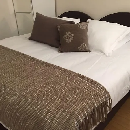 Апартаменты Suites Elysees Montaigne