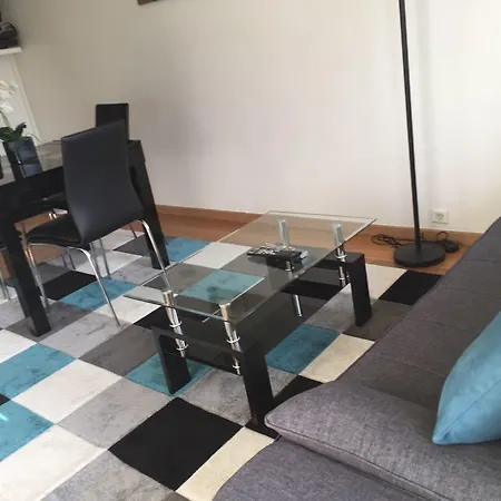 Suites Elysees Montaigne Апартаменты *